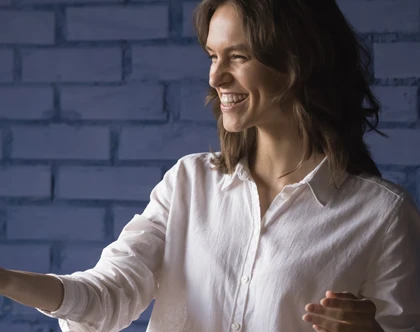 Anabel Domínguez. Programa Ahora, Lidera